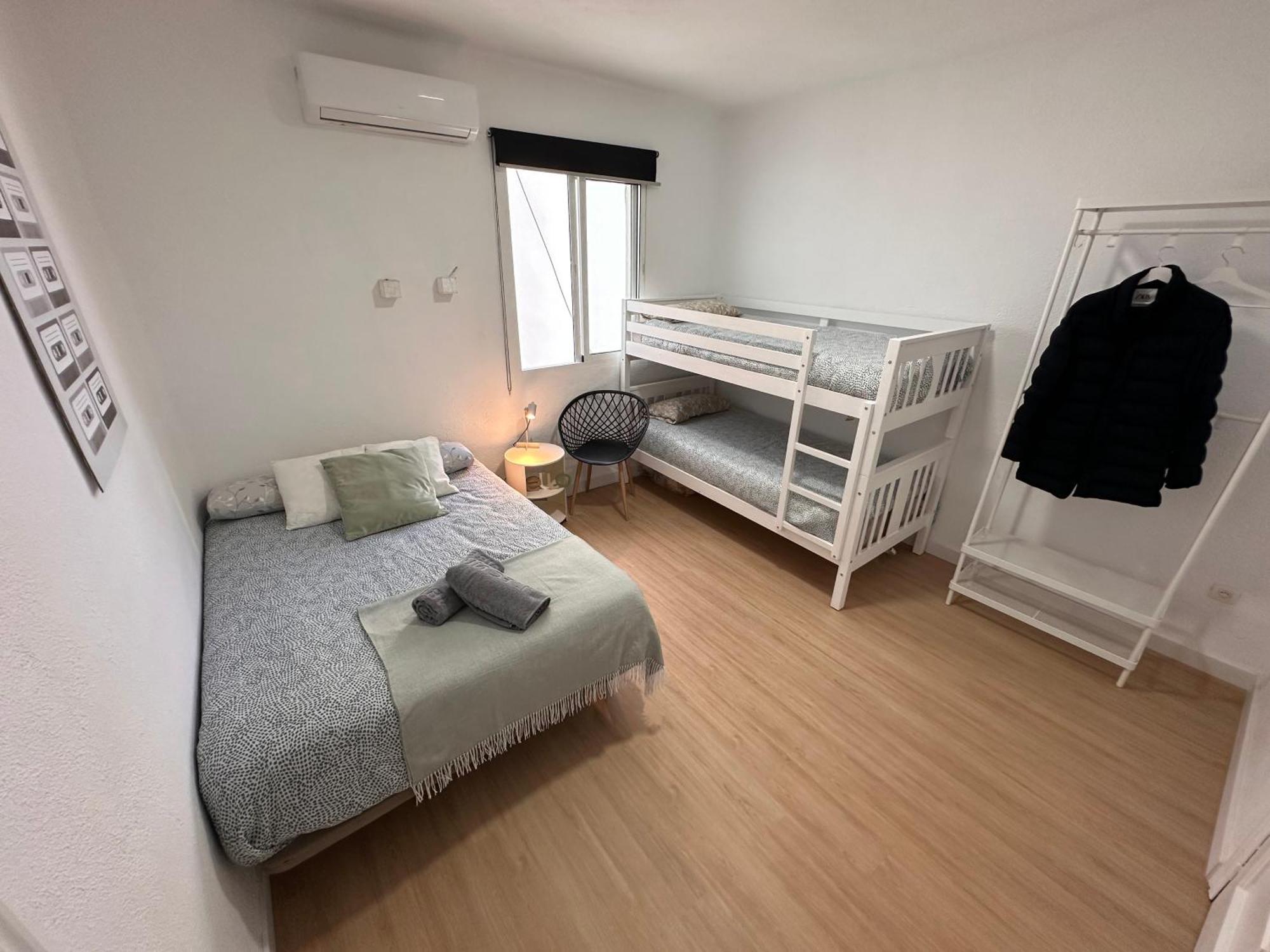 Centro Historico Malaga Especial Grupos 4 Apartment ภายนอก รูปภาพ